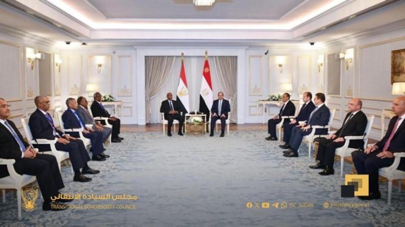 Al Burhan Al Sisi Discuss Prospects for Strengthening Joint Cooperation